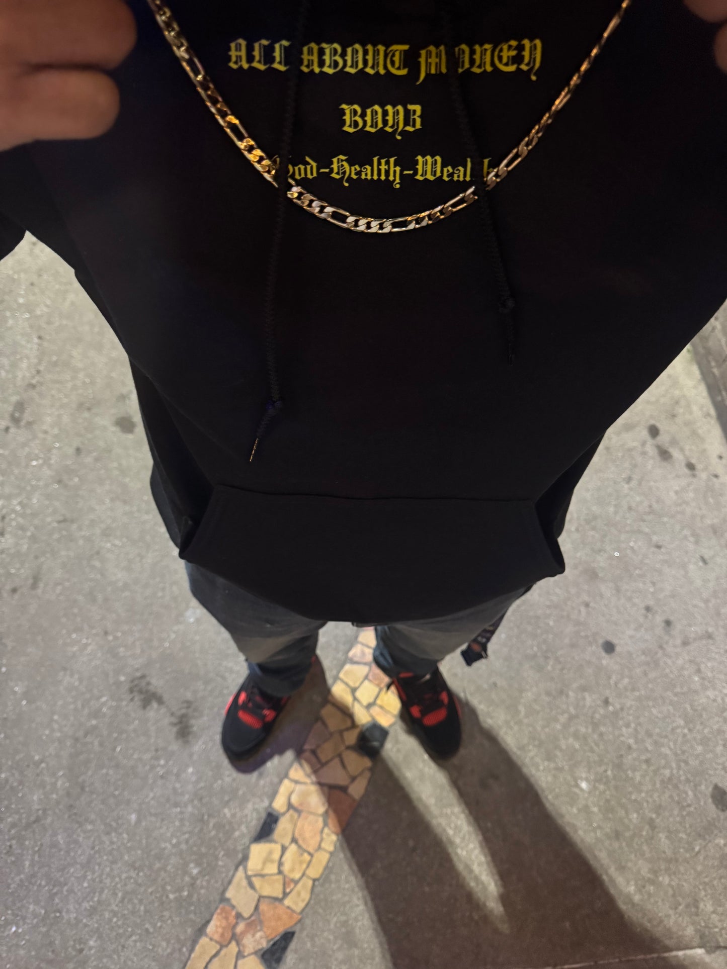 BLACK HOODIE